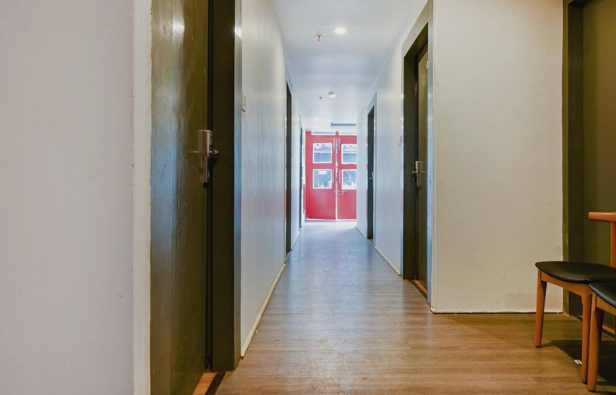 Super Town House Hi5 Aditya International Бхубанешвара Экстерьер фото