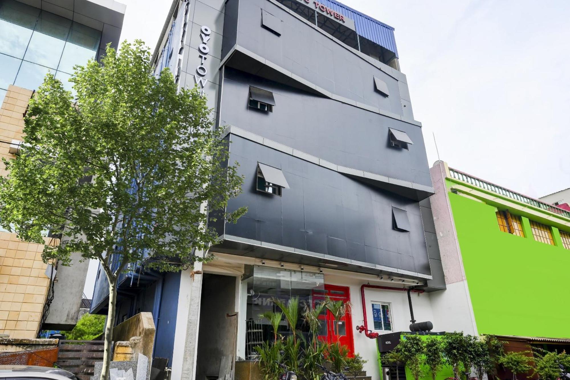 Super Town House Hi5 Aditya International Бхубанешвара Экстерьер фото
