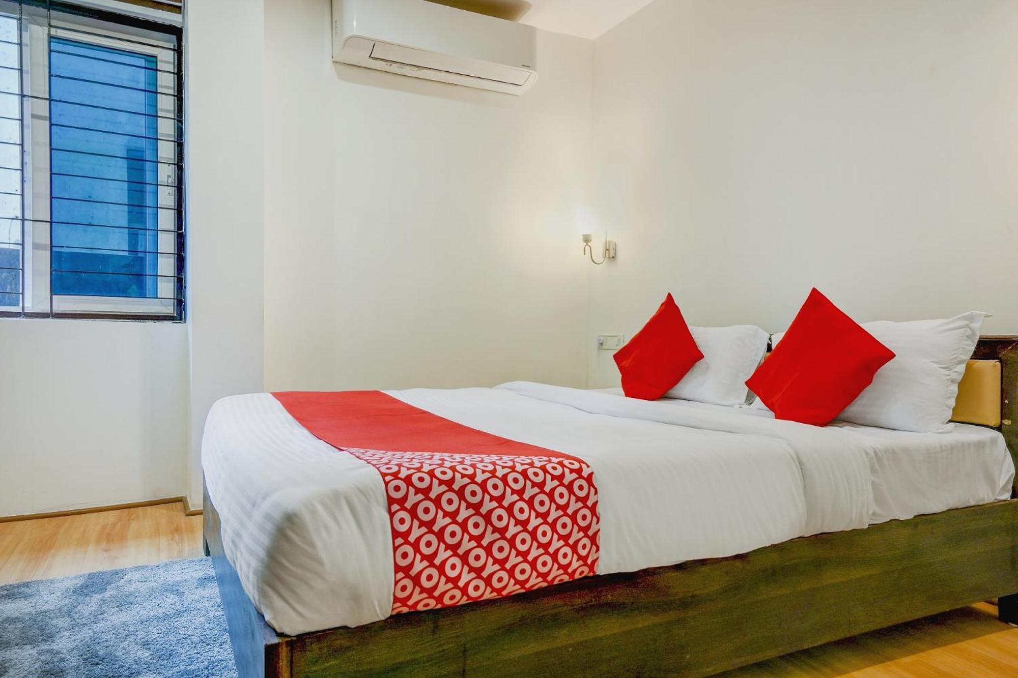 Super Town House Hi5 Aditya International Бхубанешвара Экстерьер фото