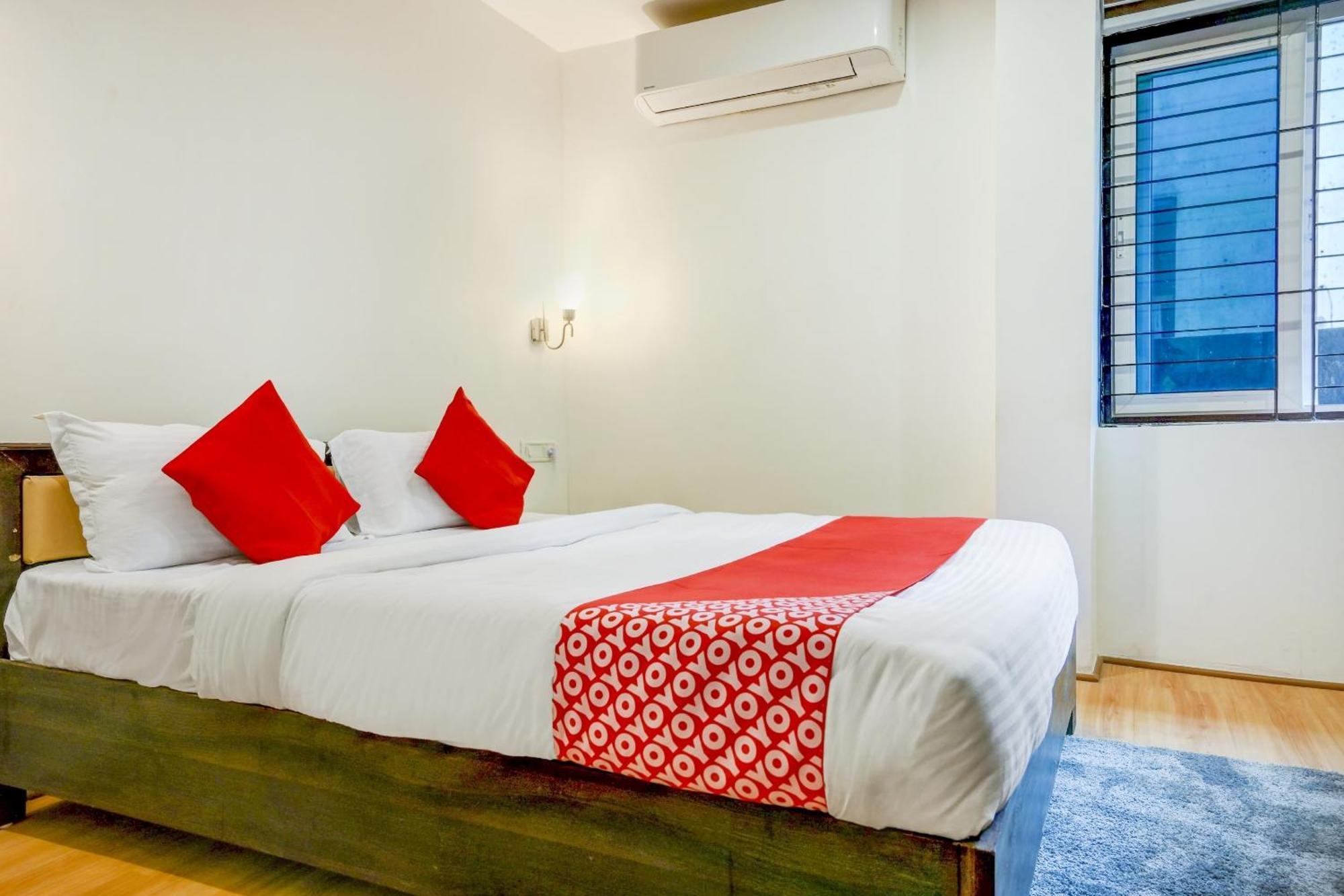 Super Town House Hi5 Aditya International Бхубанешвара Экстерьер фото