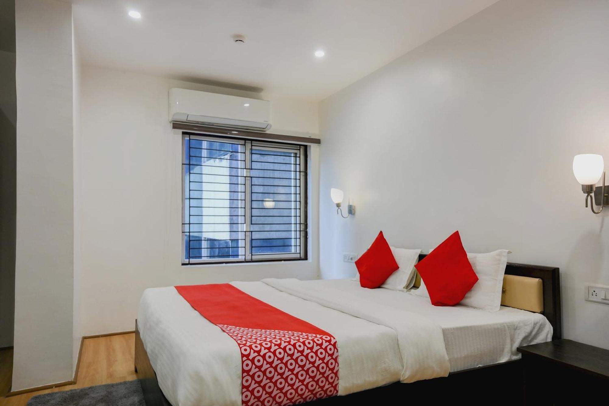 Super Town House Hi5 Aditya International Бхубанешвара Экстерьер фото